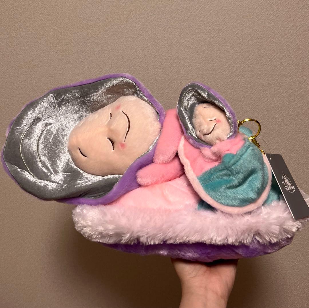 ヤングオイスター ぬいぐるみ　不思議の国のアリス キーチェーン　マスコット　寝る