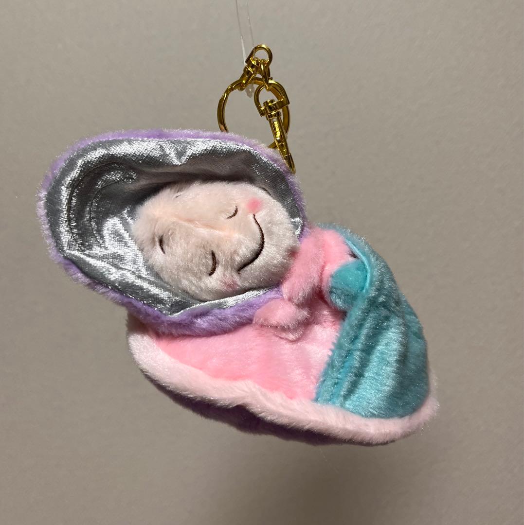 ヤングオイスター ぬいぐるみ　不思議の国のアリス キーチェーン　マスコット　寝る