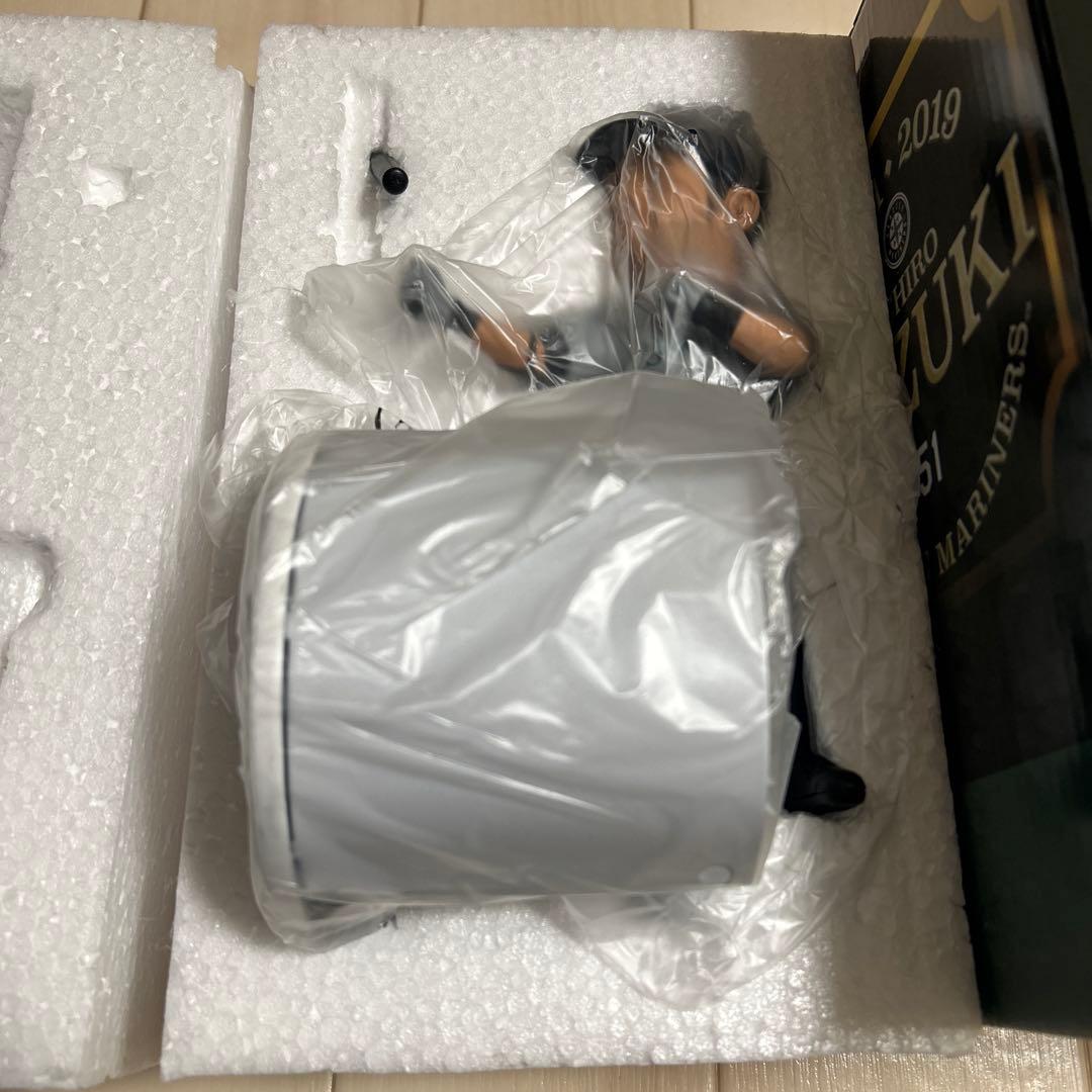イチロー MLB公式・限定 ボブルヘッド(記念台座付) 世界限定3000個完売品
