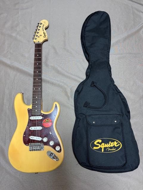 ギター Fender By Squier Standard stratcatser