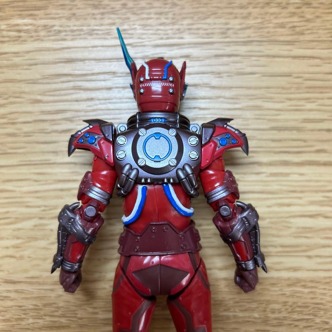 ブラッドスターク フィギュアーツ 仮面ライダービルド