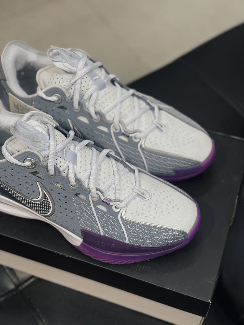 シューズ(男性用) Nike Air Zoom GT Cut 3