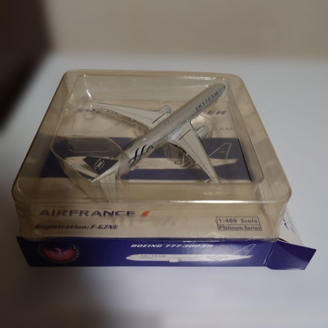 航空機・ヘリコプター Phoenix BOEING 777-300/ER SKYTEAM 1:400