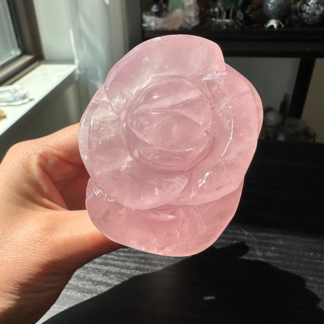 天然石ローズクォーツの薔薇　置物　彫物NO.031811