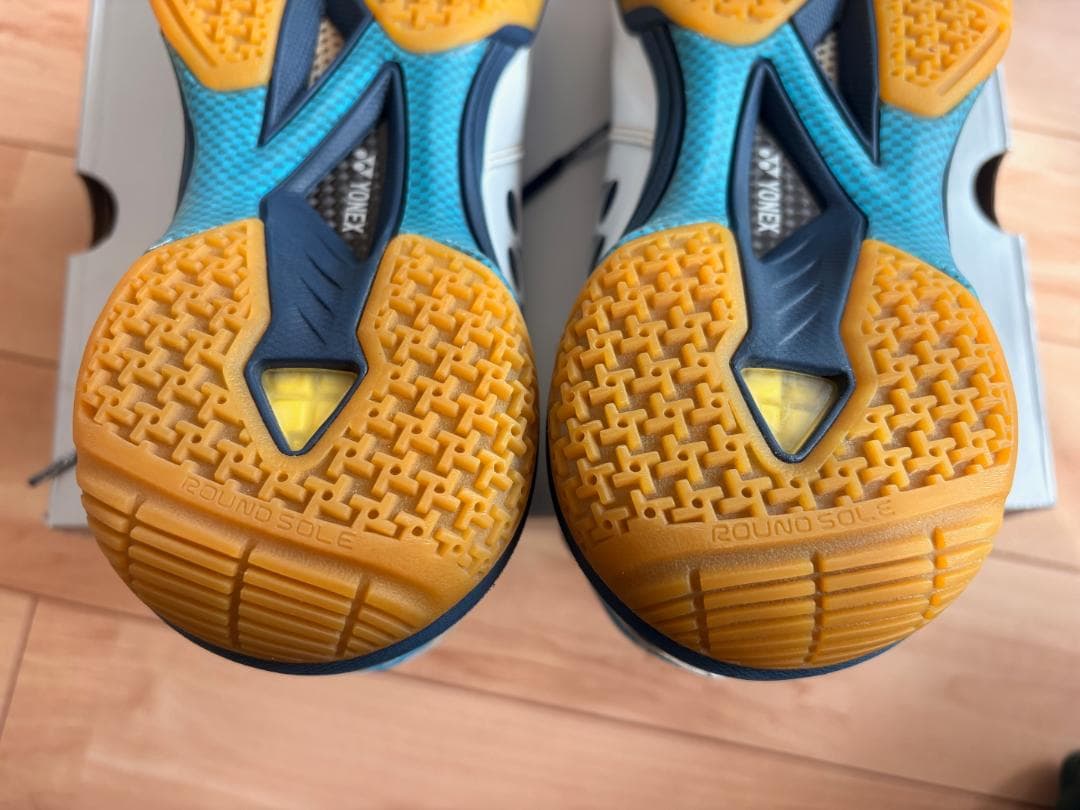 ヨネックス パワークッション 65Z3 SHB65Z3 24.5 YONEX