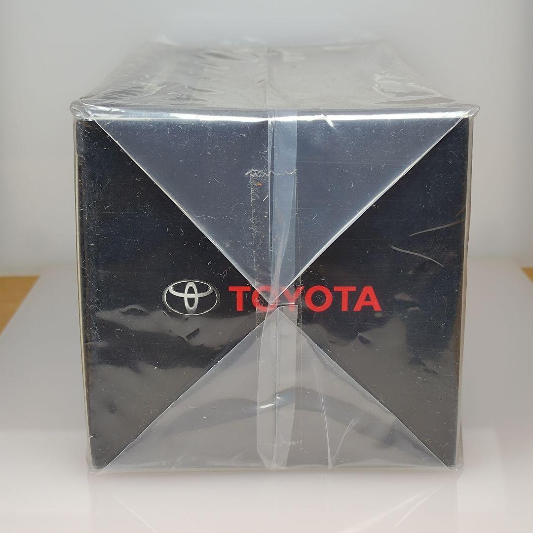 トヨタ ヤリスクロス カラーサンプル ブラスゴールドメタリック 非売品 特注品