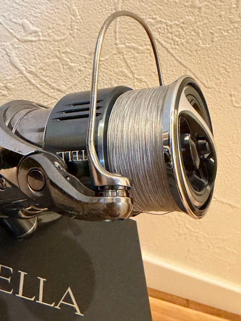 シマノ 22ステラ C3000MHG スピニングリール SHIMANO
