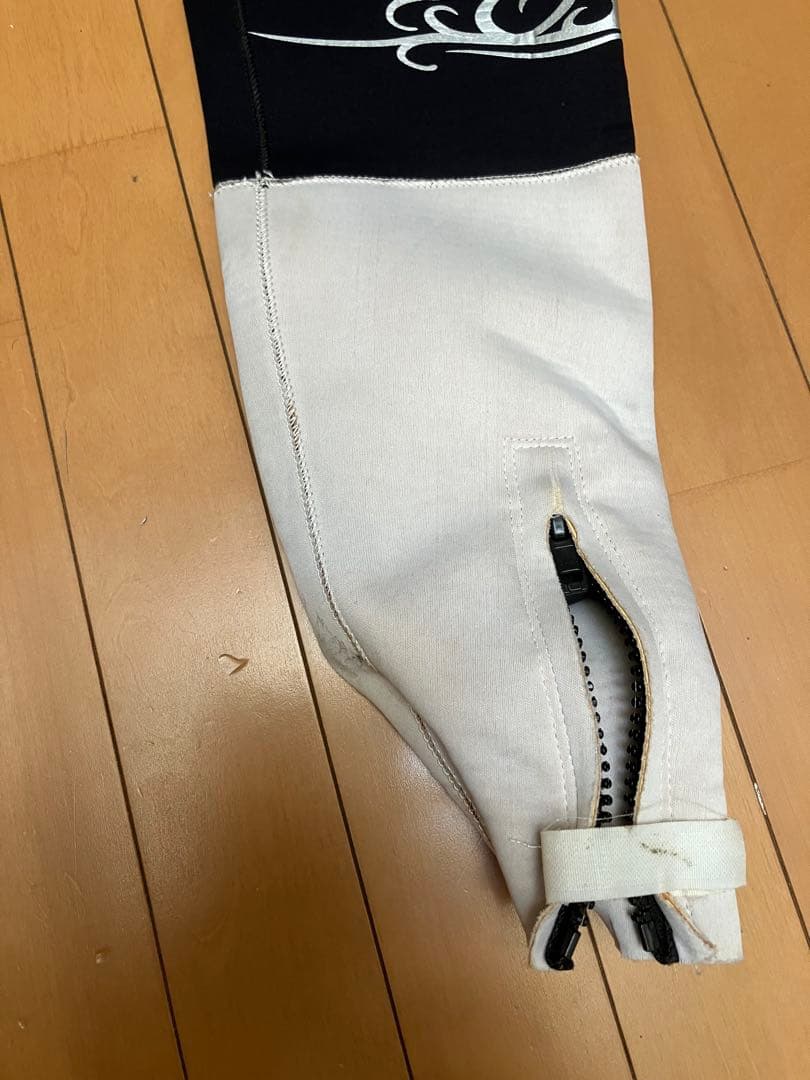 QUALYSENSE ブラックウェットスーツ