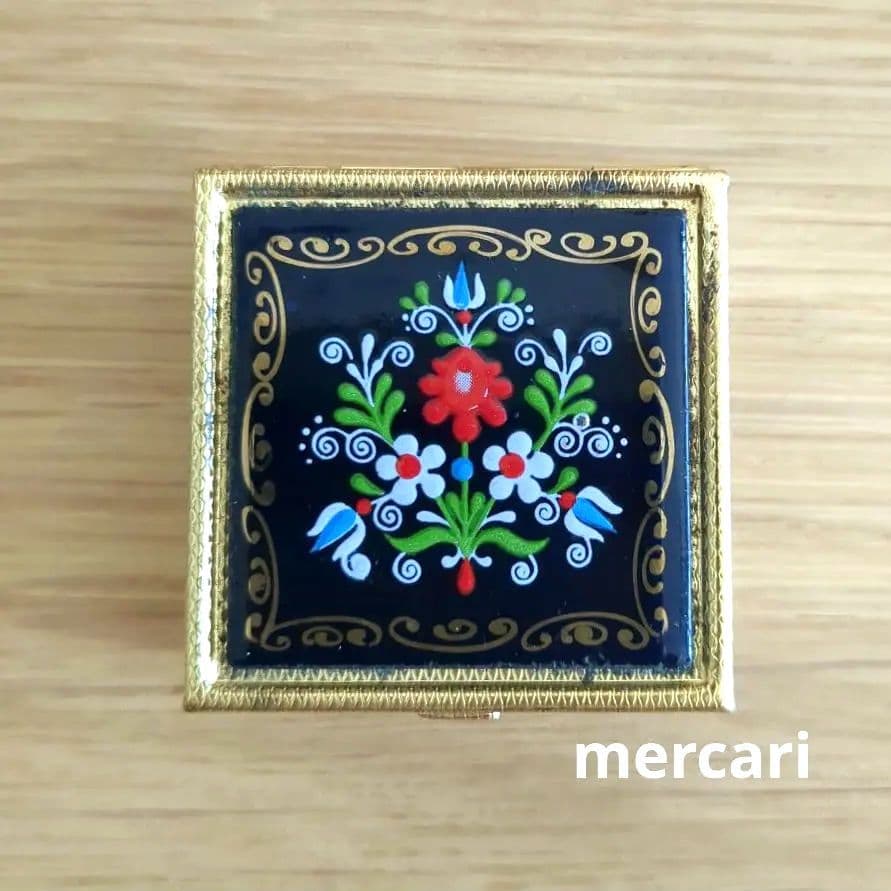 オーストリア　ウィーン　エナメル　ピルケース　小箱　ヴィンテージ　赤白花