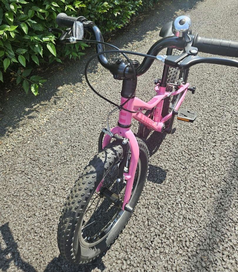 【値下げ】美品Trek子供用自転車Precliber 16インチピンク補助輪なし