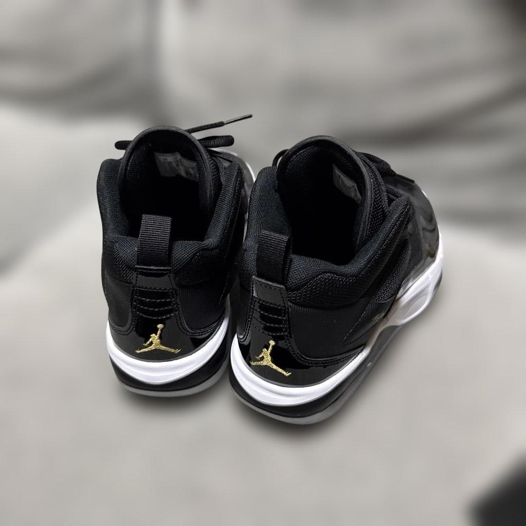 Jordan バスケットシューズ ブラック/ホワイト