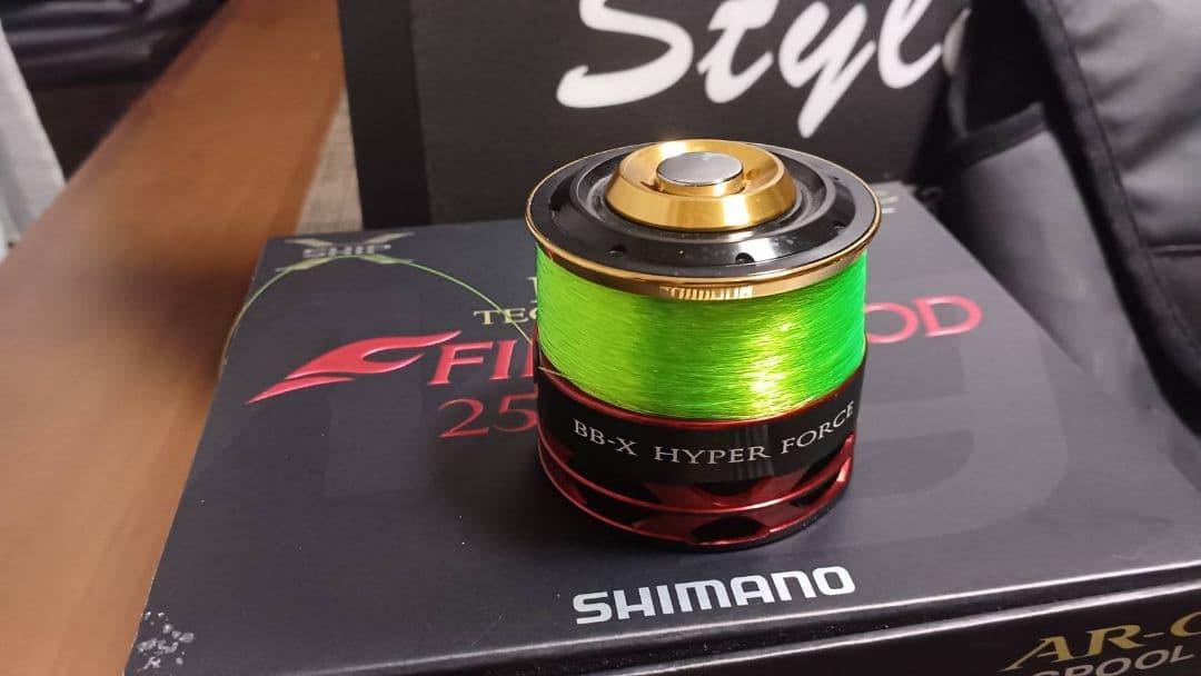 シマノ BB-X TECHNIUM Mg FIRE BLOOD 2500DXG