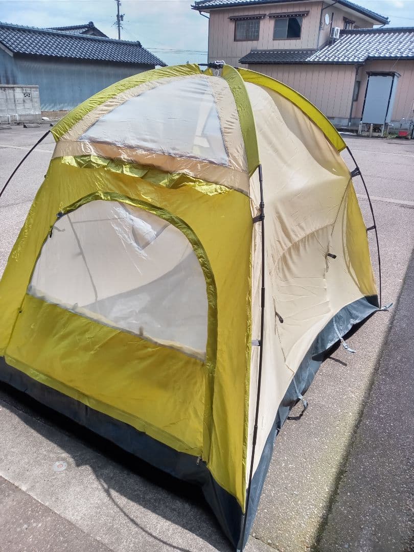 メッシュ窓付きキャンプテント 黄緑色
