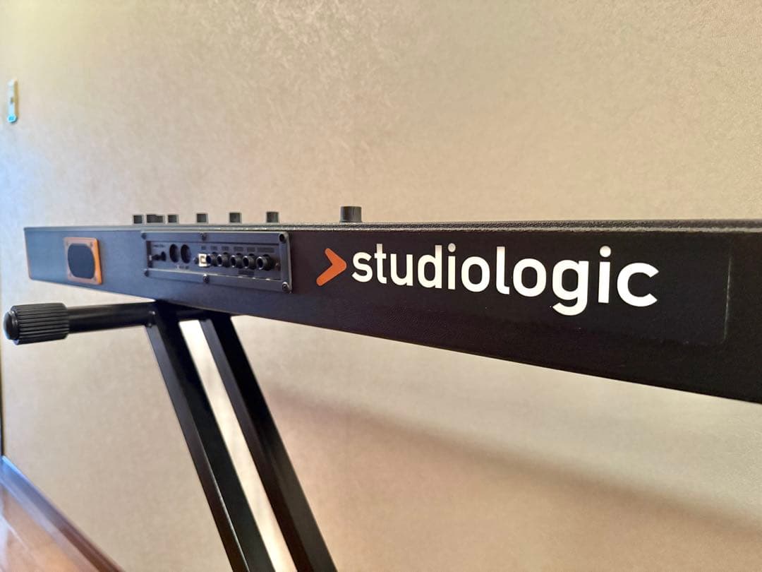 中古 numa compact2 Studiologic ペダル電源コード新品