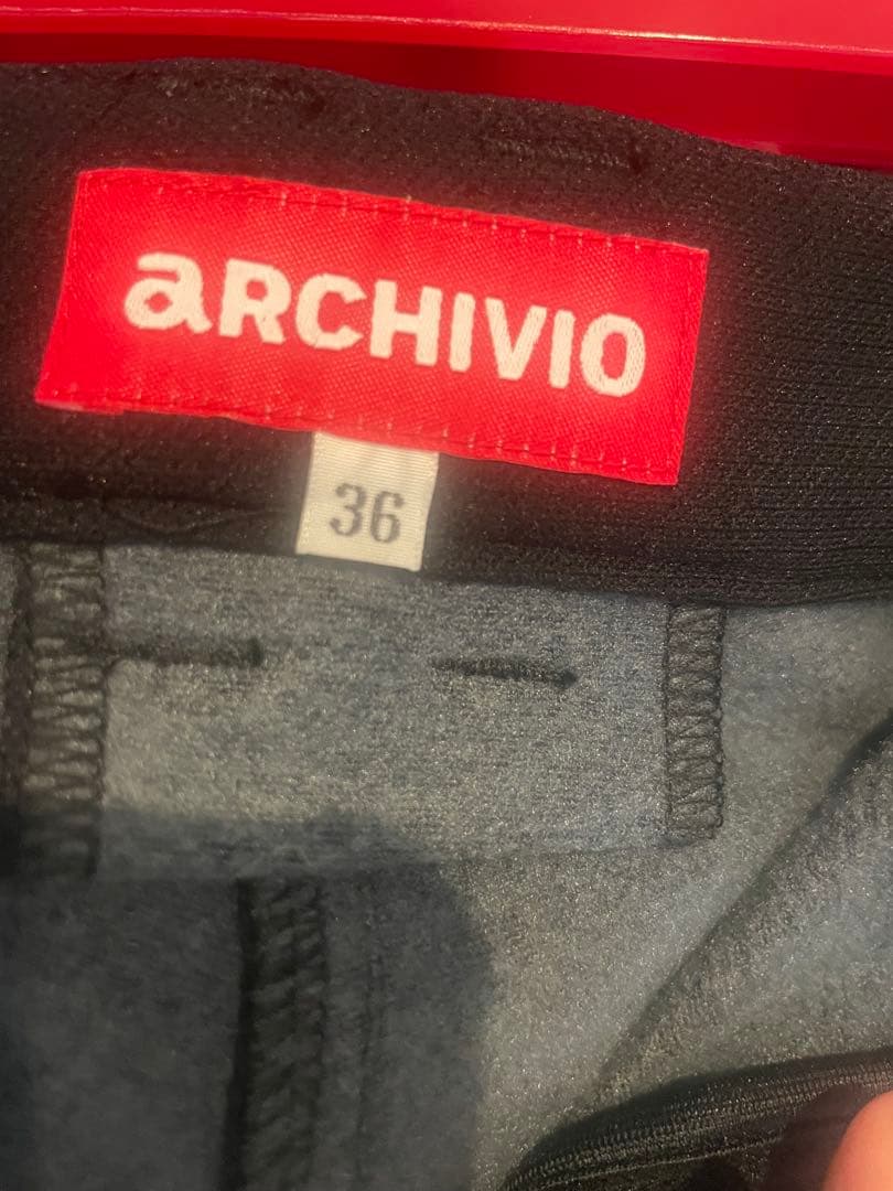 ARCIVIO ブラック パンツ