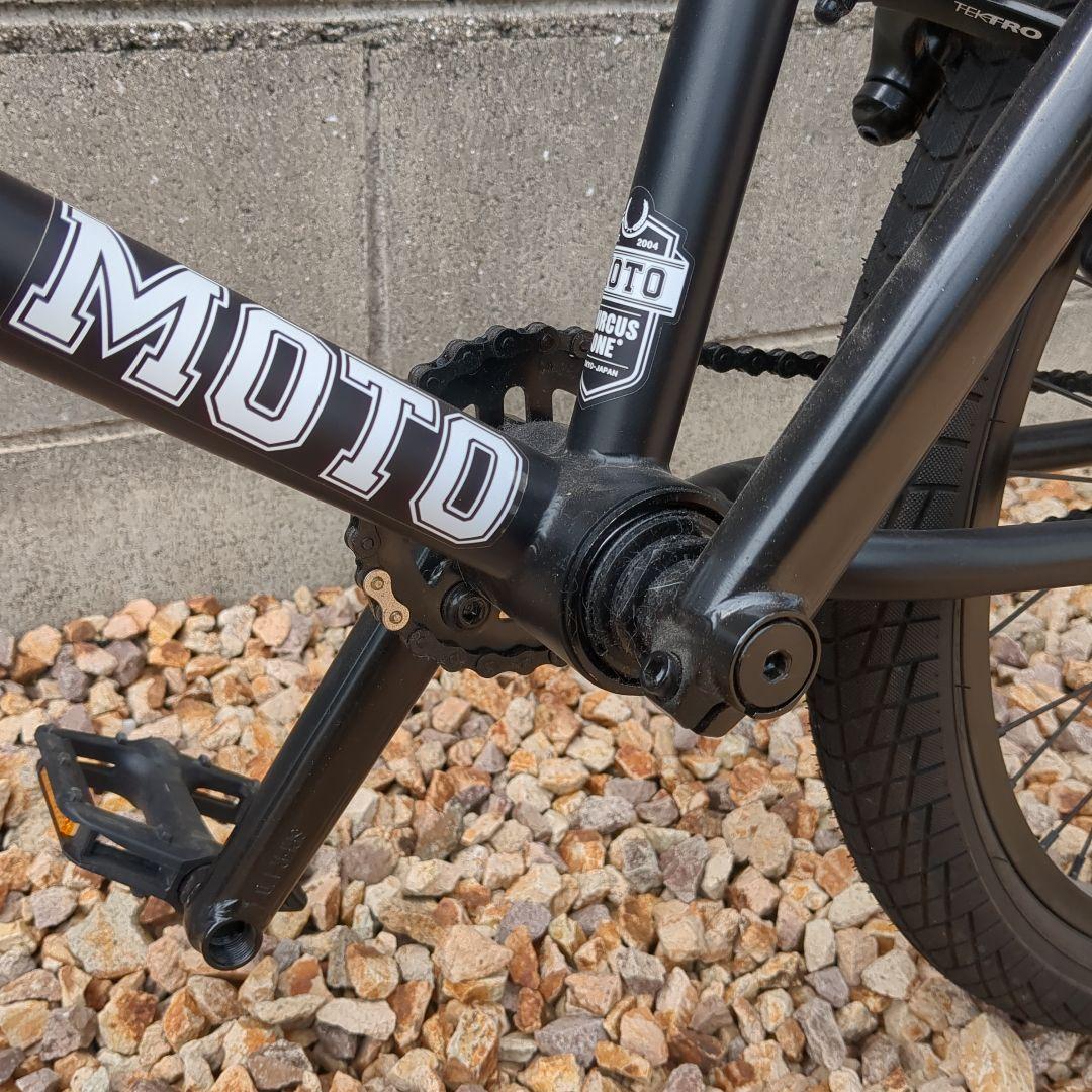 DURCUS ONE　MOTO ダークスワン　BMX