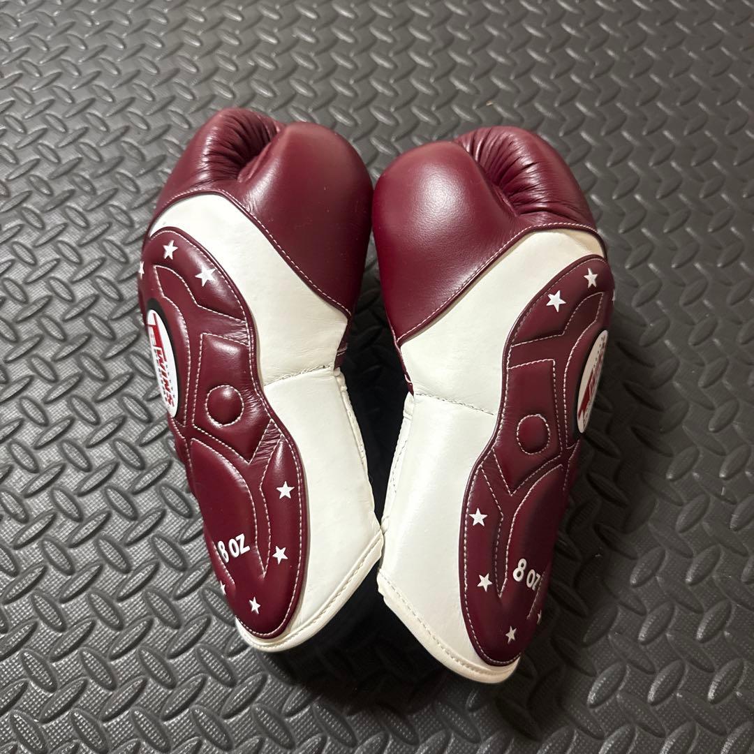 TWINS SPECIAL 8オンス　ボクシンググローブ
