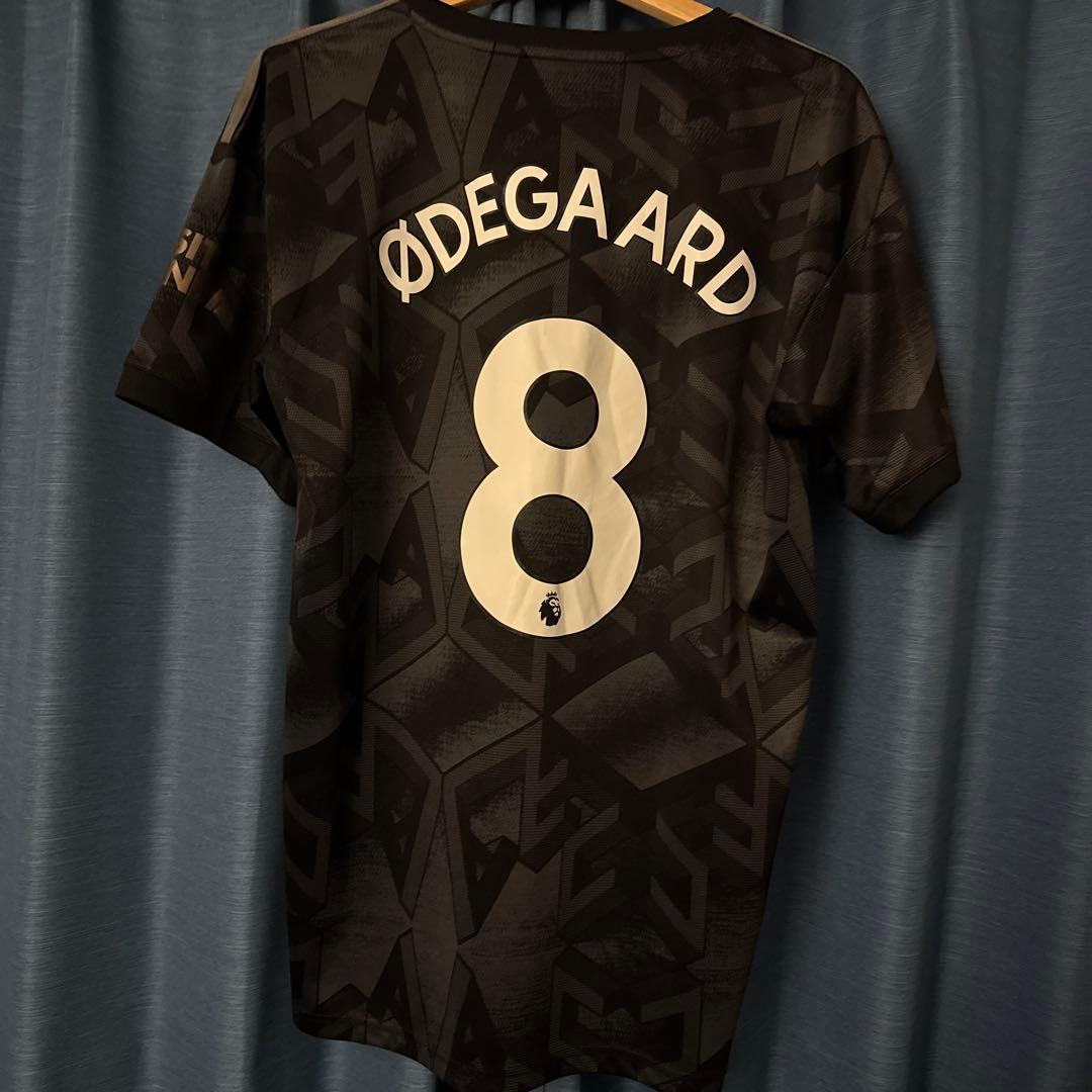 アーセナル ØDEGAARD 8番 シャツ ブラック