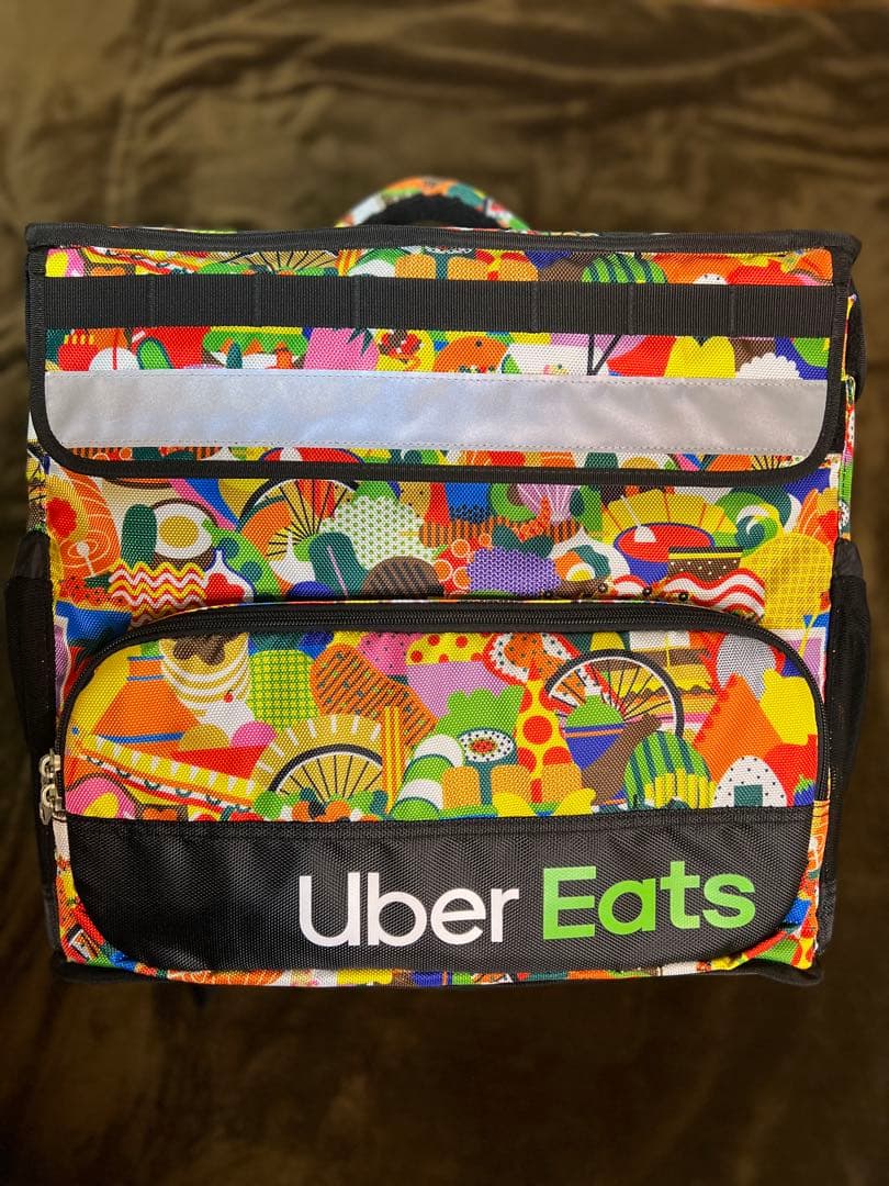 【新品未使用】Uber Eats 海外アーティストモデル 配達用バッグ