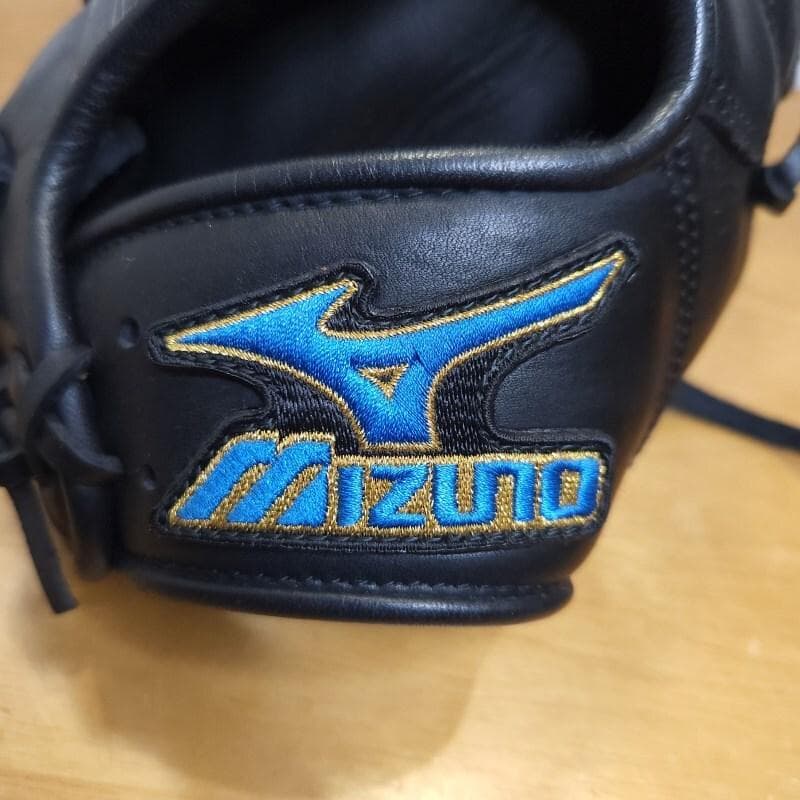 ミズノ フィールディングマックス マジッククロウ搭載 美品 内野用 軟式グローブ