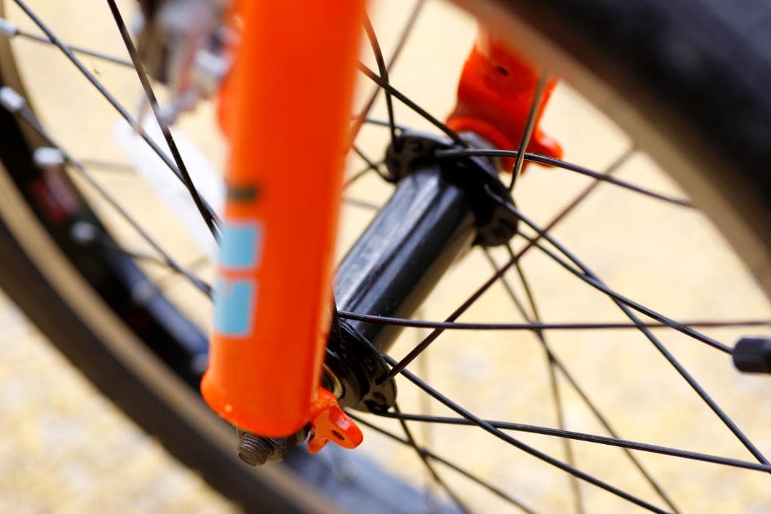 TREK precaliber 16 2018モデル【純正補助輪付】直接引取限定