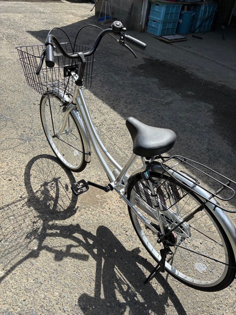 新品　シルバー シティサイクル 前カゴ付き