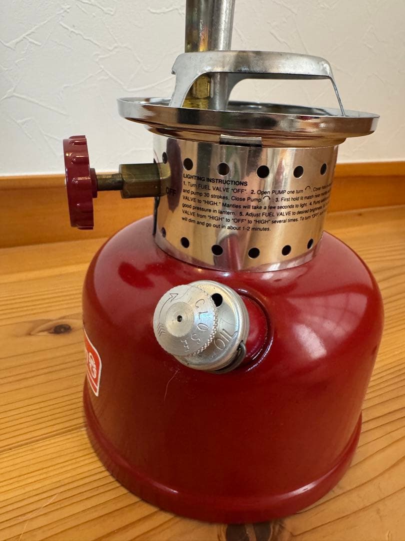 コールマン 200B743J クラシックランタン 赤 ケース付 動作未確認 美品