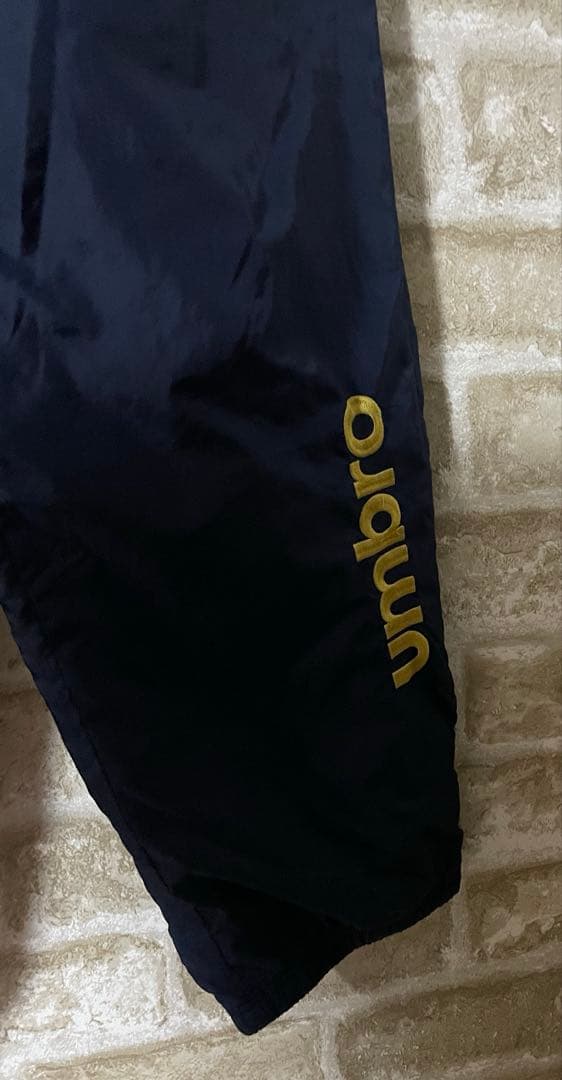 UMBRO メンズM 上下セット　ナイロンセットアップ　ナイロン上下　アンブロ