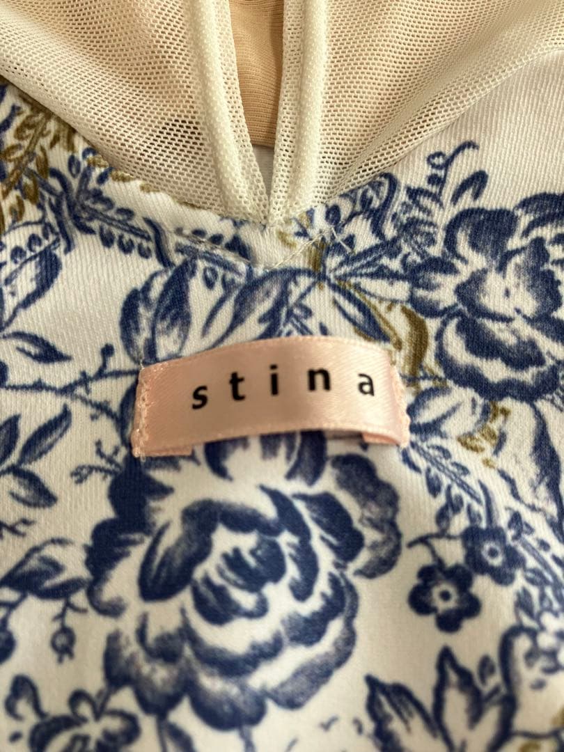 stina 花柄チェック長袖レオタード　サイズP