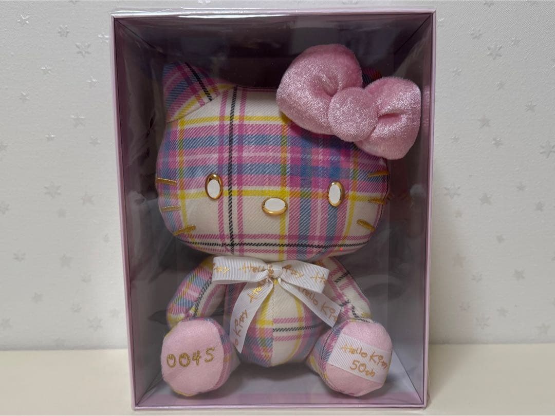 ハローキティ 50周年 ドレスタータン BOX入り ぬいぐるみ 0045