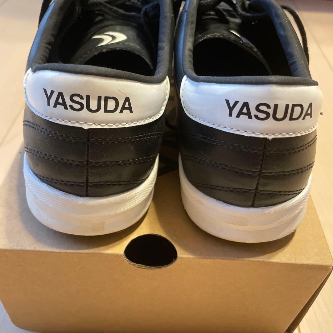 YASUDA フットサルシューズ ブラック/ホワイト
