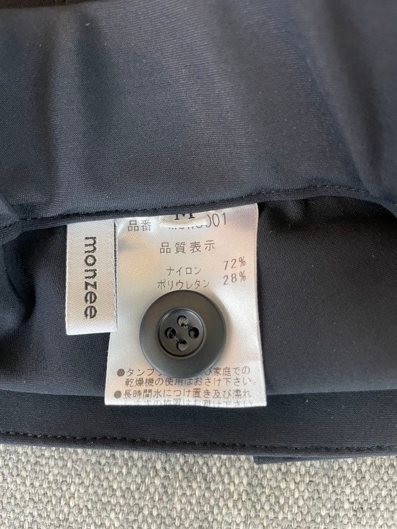 【新品　完売品】 monzee ストレッチパンツ　レディース　ブラックM
