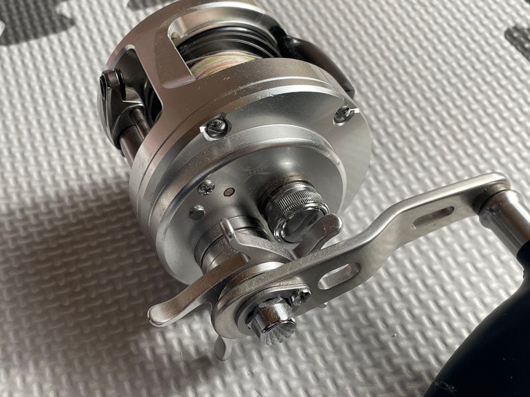 SHIMANO OCEA CALCUTTA 300HG オシアカルカッタ　左まき