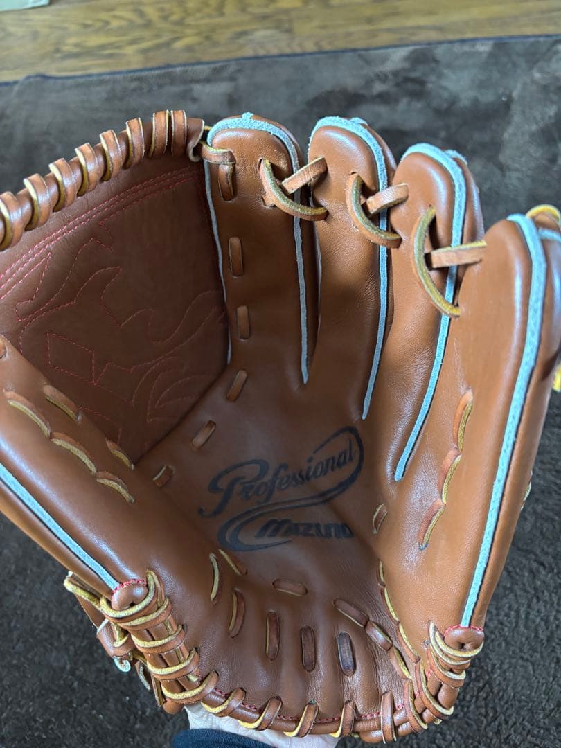 Mizuno Professional 軟式グローブ、型崩れ防止バンド、袋