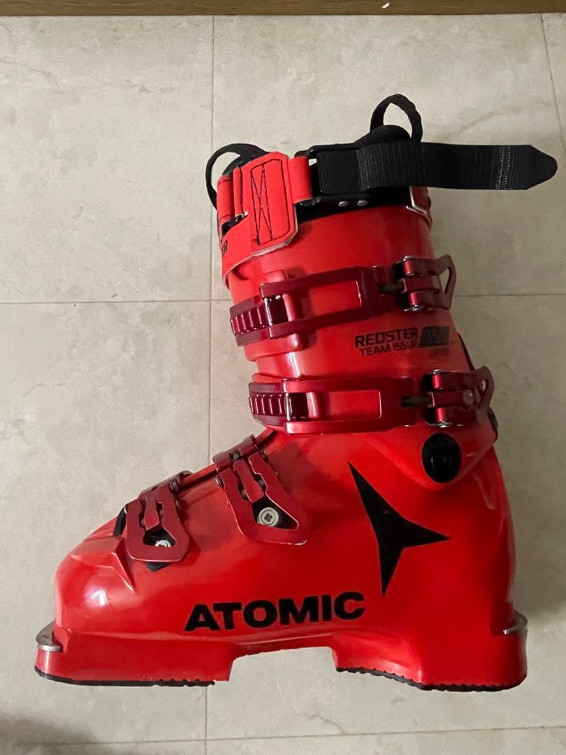 ATOMIC REDSTER スキーブーツ