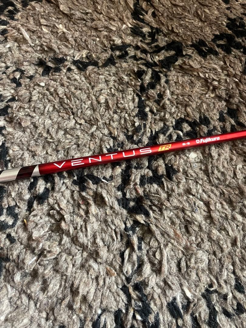 VENTUS TR RED 6S タイトリストスリーブ付きDR用