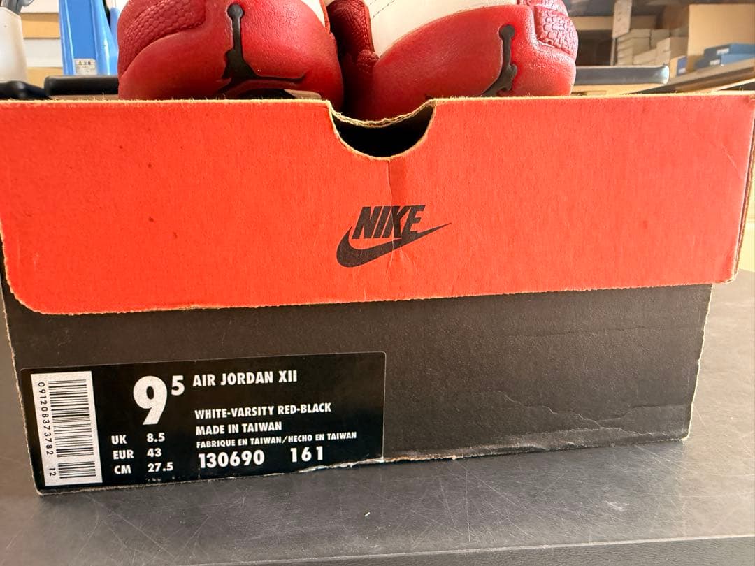 Air Jordan XII 9.5 ホワイト/バージニアリティレッド