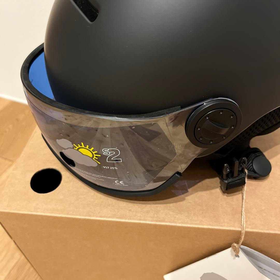 値下げ【新品】Salomon ORKA VISOR ヘルメット ブラック　キッズ