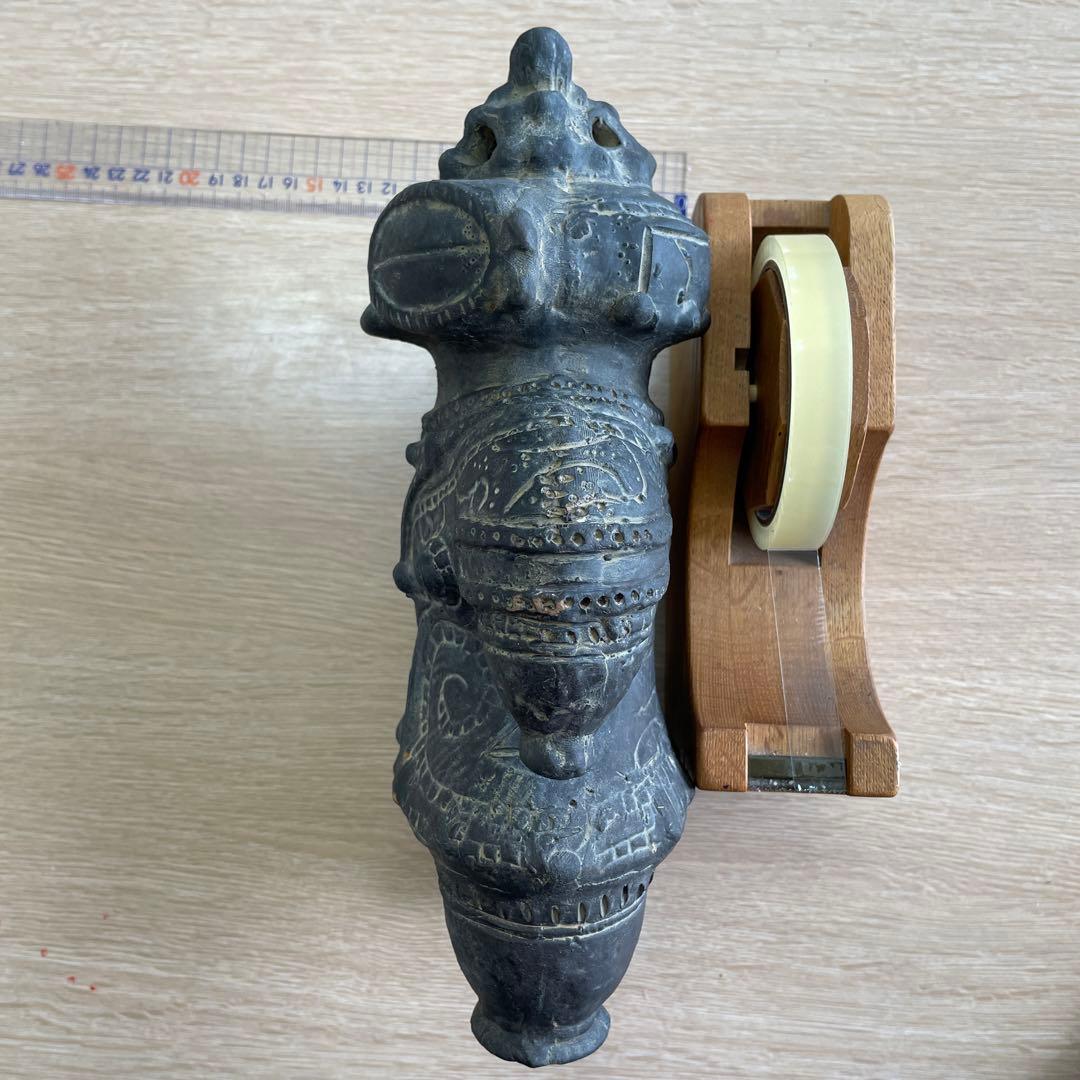 i*a様 遮光器土偶　レプリカ　長さ30センチ　幅10センチ位　レアなサイズ　縄