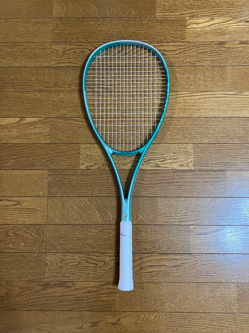 【美品】YONEX ヨネックス 02ボルトレイジ7V フレッシュグリーン