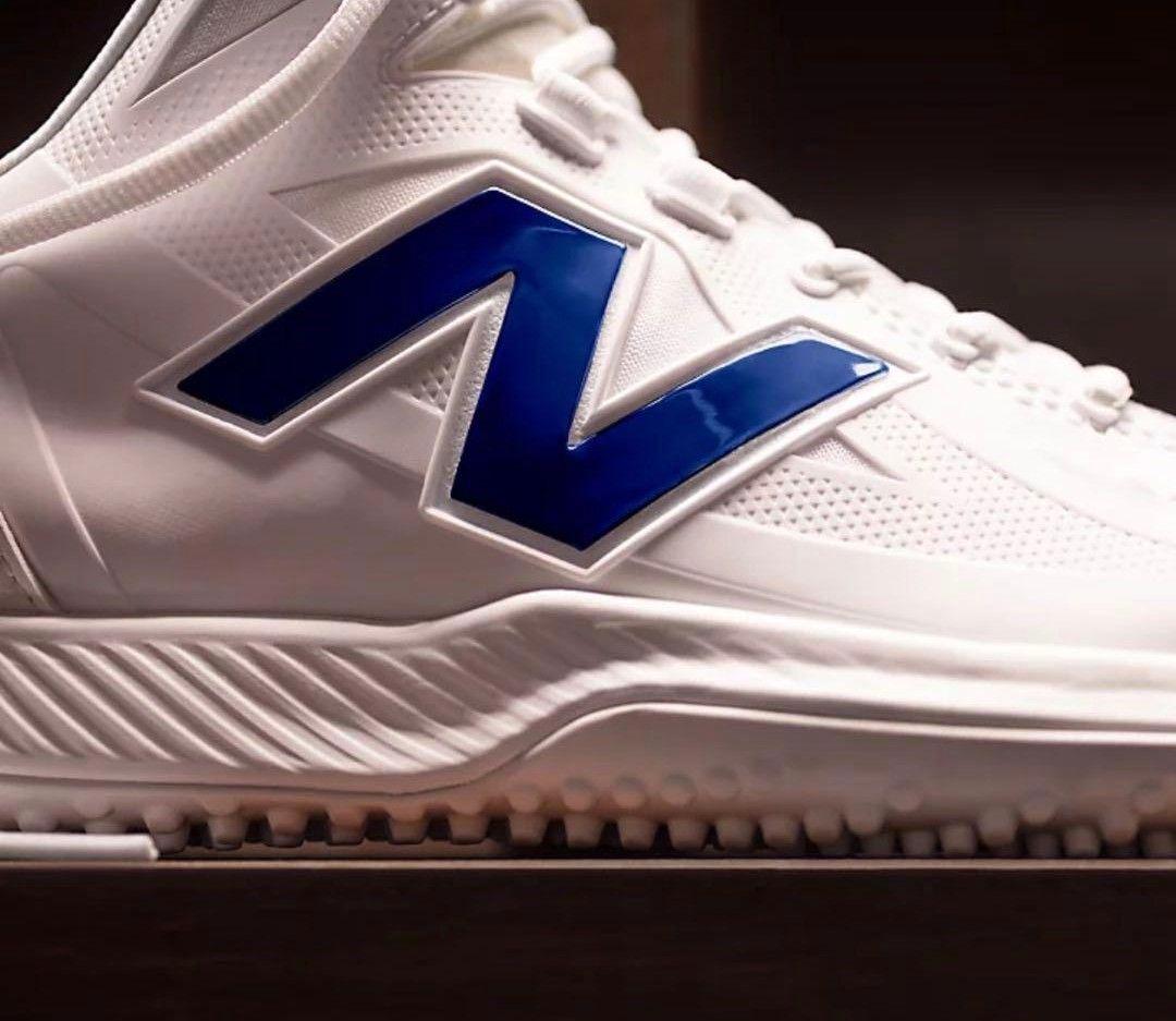 大谷翔平選手着用モデル トレーニングシューズ　27.5