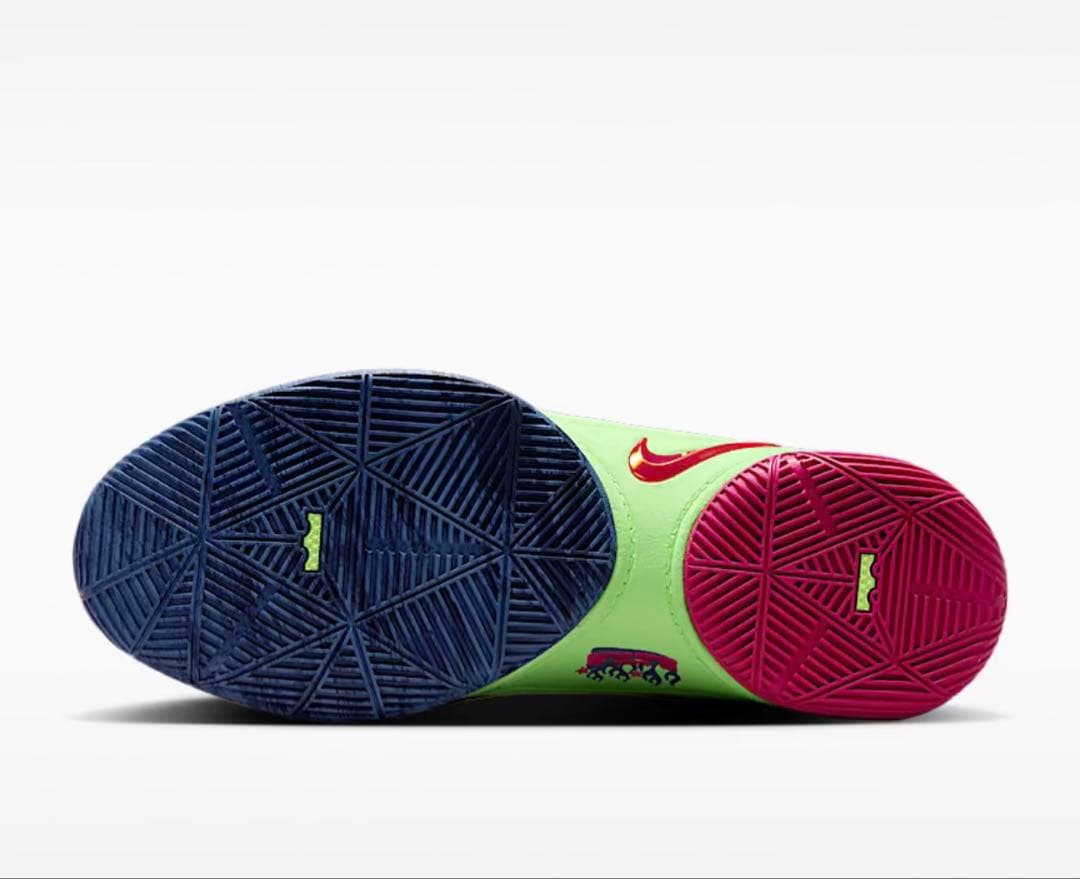 ナイキ レブロン 22 EP NIKE LEBRON 22 EP ブラスタリー