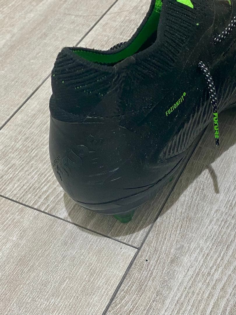 PUMA FUTURE8アルティメットHG/AG