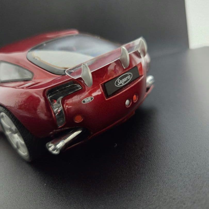 jadi TVR サグリス　1/18 ジャンク