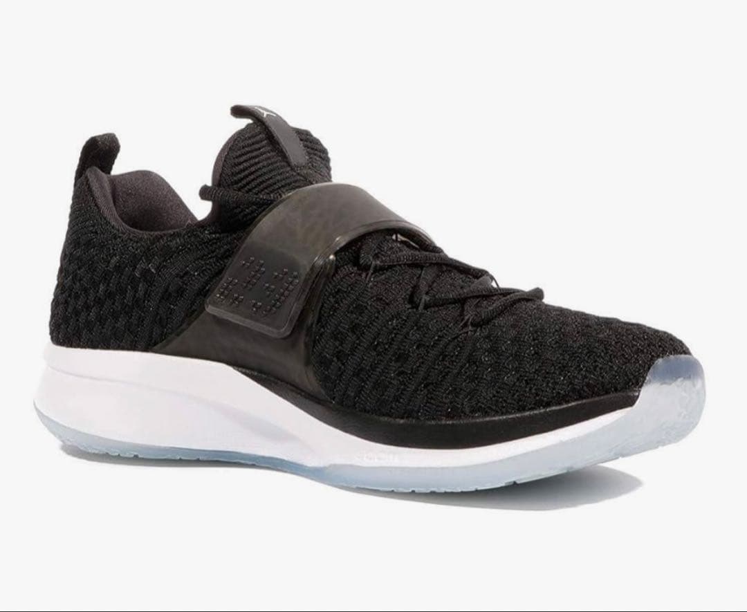 美品　NIKE エアジョーダンフライニットメンズバスケットシューズ　スニーカー