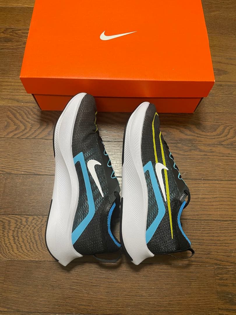 NIKE ZOOM FLY 4（ズームフライ4）
