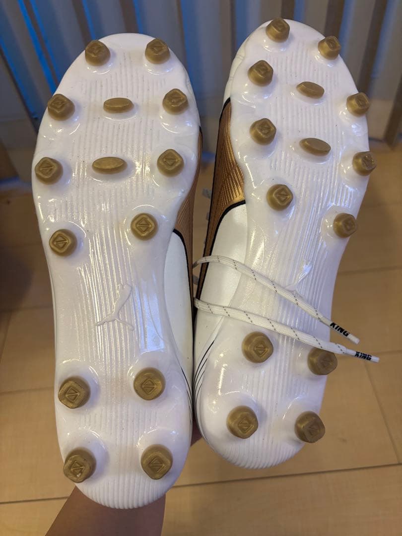 新品未使用　PUMA KING20 HG AG 25.0