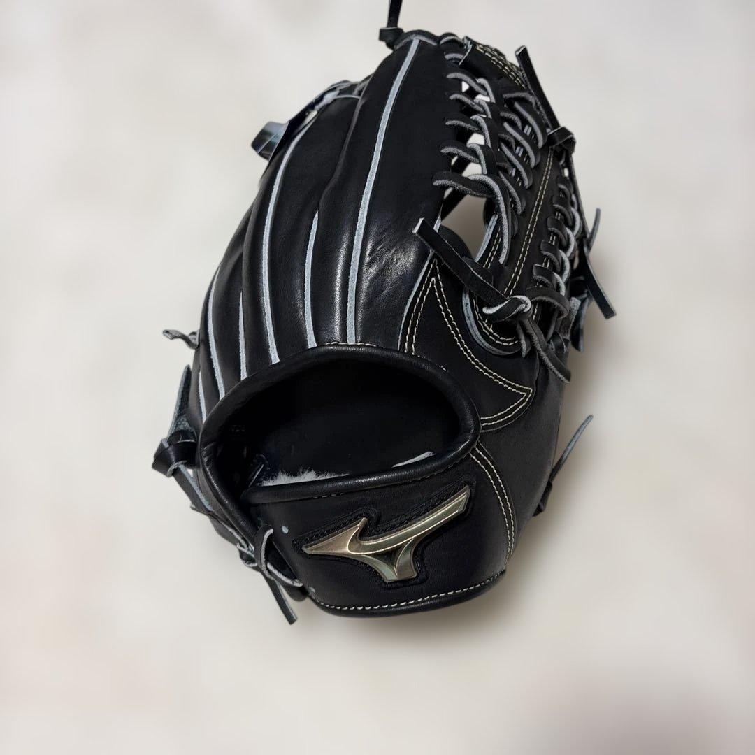定価税込50600円！ミズノグローバルエリート　硬式　内野手用新品未使用袋付