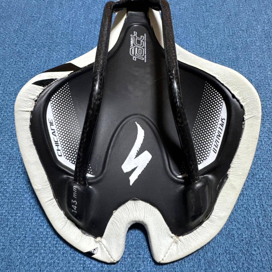 SPECIALIZED CHICANE 143mm カーボン サドル