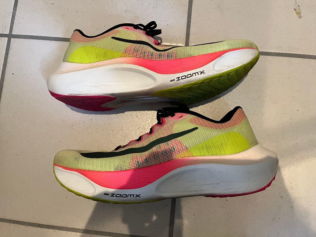 【NIKE】ズームフライ5 premium \"EKIDEN\" 箱付き27.5cm